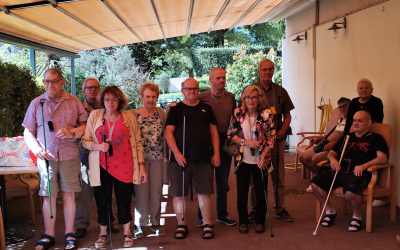 Les cannes blanches et la sarbacane